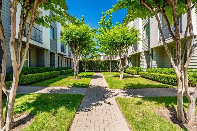 MLS: 21261396 Condo For Sale