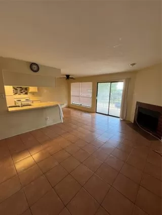 Photo #4: 21261487 Listing