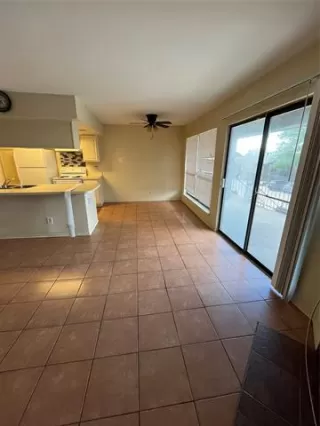 Photo #5: 21261487 Listing