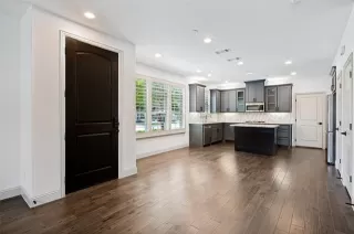Photo #4: 21261513 Listing 