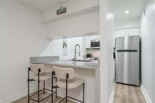Photo #2: 21261721 Listing