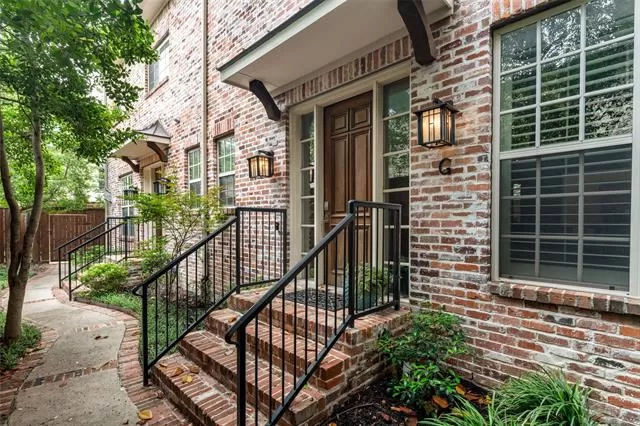MLS: 21261855 Condo For Sale