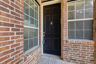 Photo #3: 21262478 Listing