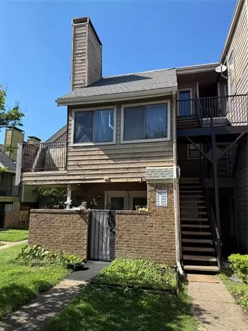 MLS: 21262688 Condo For Sale