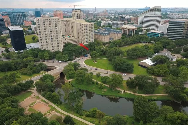 MLS: 21262832 Condo For Sale