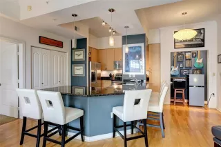 Photo #2: 21262832 Listing