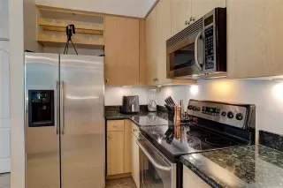 Photo #4: 21262832 Listing