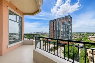 More Details about MLS # 21263161 : 2828 HOOD STREET #1008