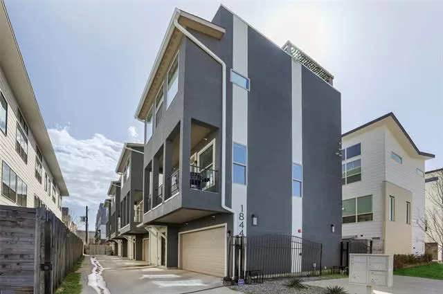 MLS: 21263184 Condo For Sale