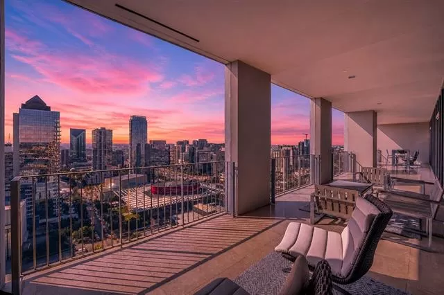 MLS: 21263212 Condo For Sale
