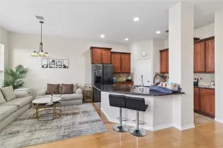 Photo #6: 21263539 Listing 