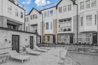 Photo #2: 21263544 Listing 