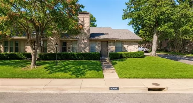 MLS: 21263739 Condo For Sale