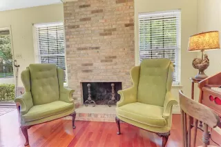 Photo #4: 21263739 Listing