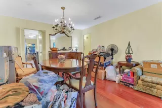 Photo #6: 21263739 Listing