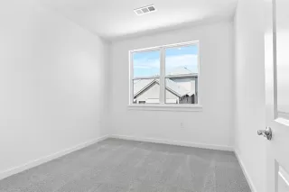 Photo #4: 21263892 Listing 