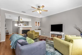 Photo #2: 21263997 Listing