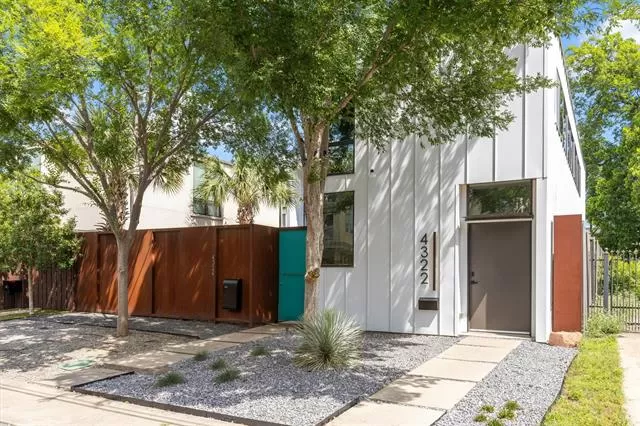 MLS: 21264057 Condo For Sale