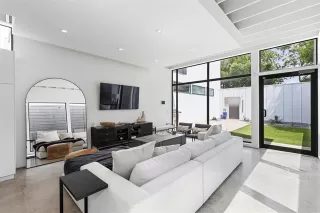 Photo #5: 21264057 Listing 