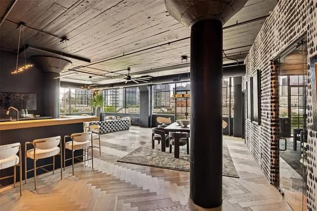 MLS: 21264116 Condo For Sale