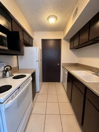 Photo #3: 21264144 Listing 