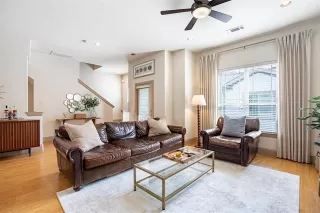 Photo #2: 21264223 Listing 