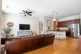 Photo #4: 21264223 Listing 