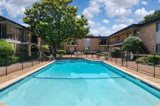 Photo #3: 21264585 Listing