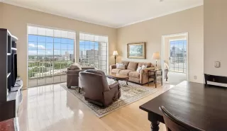 Photo #6: 21265012 Listing 