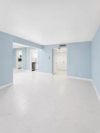 Photo #3: 21265190 Listing 