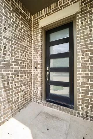 Photo #2: 21265689 Listing 