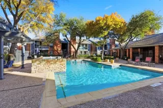 Photo #2: 21265853 Listing 