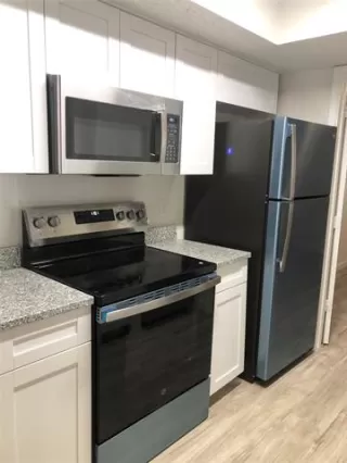 Photo #6: 21265949 Listing 