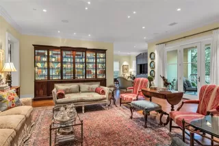 Photo #2: 21266040 Listing