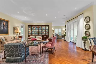 Photo #3: 21266040 Listing