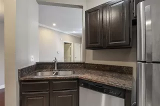 Photo #6: 21266253 Listing