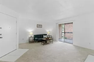 Photo #4: 21266510 Listing