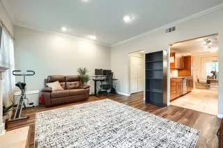 Photo #4: 21266897 Listing