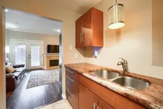 Photo #5: 21266897 Listing