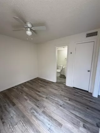 Photo #2: 21267059 Listing