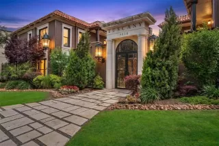 More Details about MLS # 21267126 : 5928 SANDHURST LANE #127