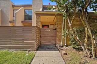Photo #2: 21268160 Listing 