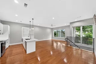 Photo #4: 21268375 Listing 