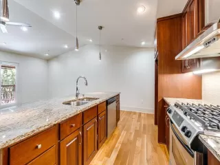 Photo #5: 21268694 Listing