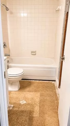 Photo #6: 21268766 Listing