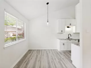 Photo #3: 21268770 Listing 