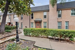 Photo #2: 21269173 Listing 