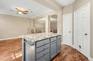 Photo #5: 21269694 Listing 