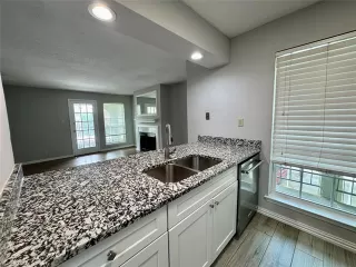 Photo #5: 21269749 Listing