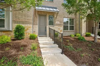 Photo #2: 21269768 Listing